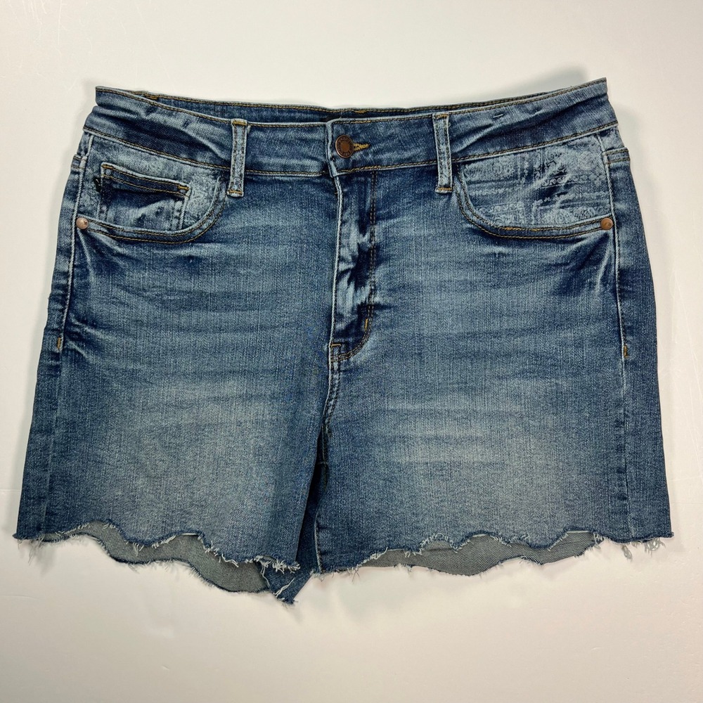 Judy Blue Paisley Bandana Printed Shorts XL Mid Rise Scalloped Raw Hem Stretch